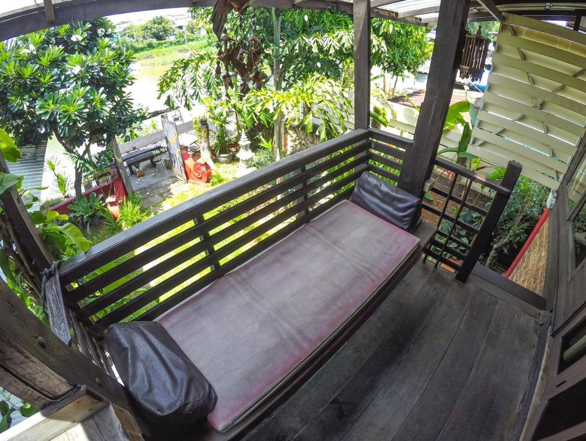 The Riverside Guest House Lampang Exterior photo