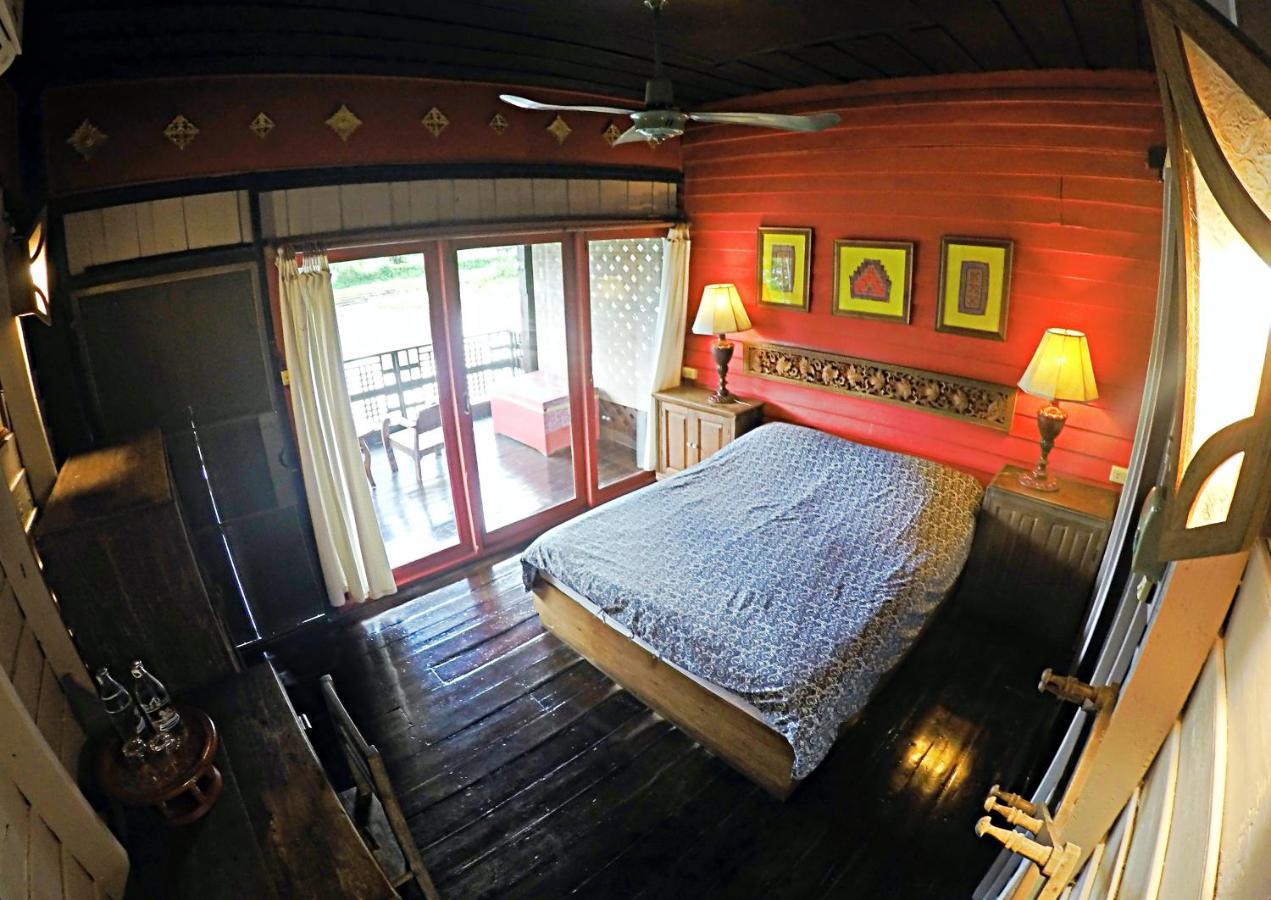 The Riverside Guest House Lampang Exterior photo