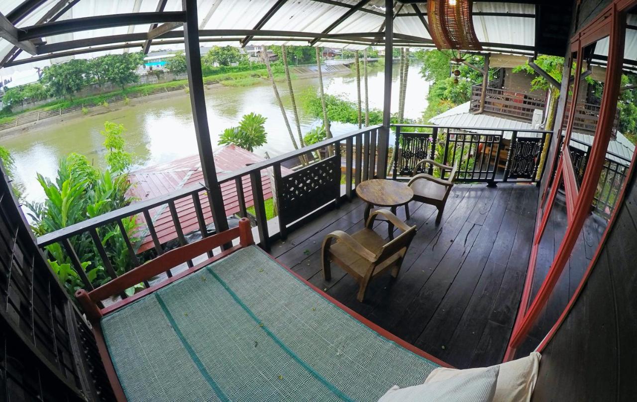 The Riverside Guest House Lampang Exterior photo